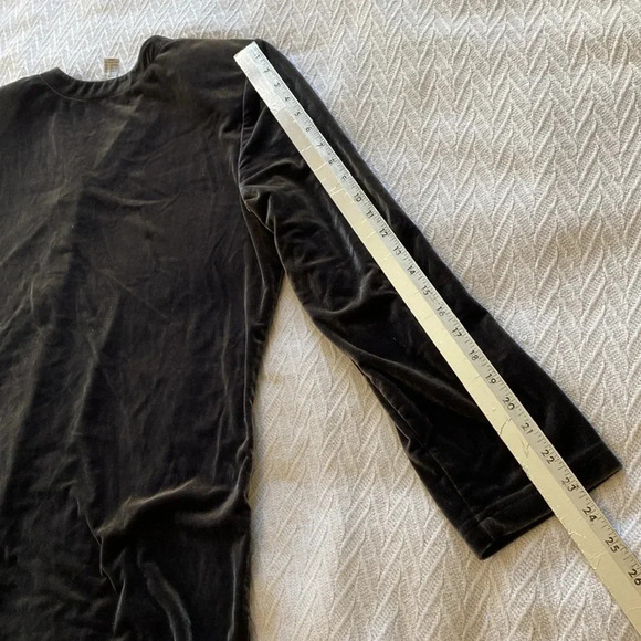 Gray Velvet Women's Top - Picture 11 of 14